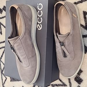 ECCO soft ladies zip sneakers in warm grey